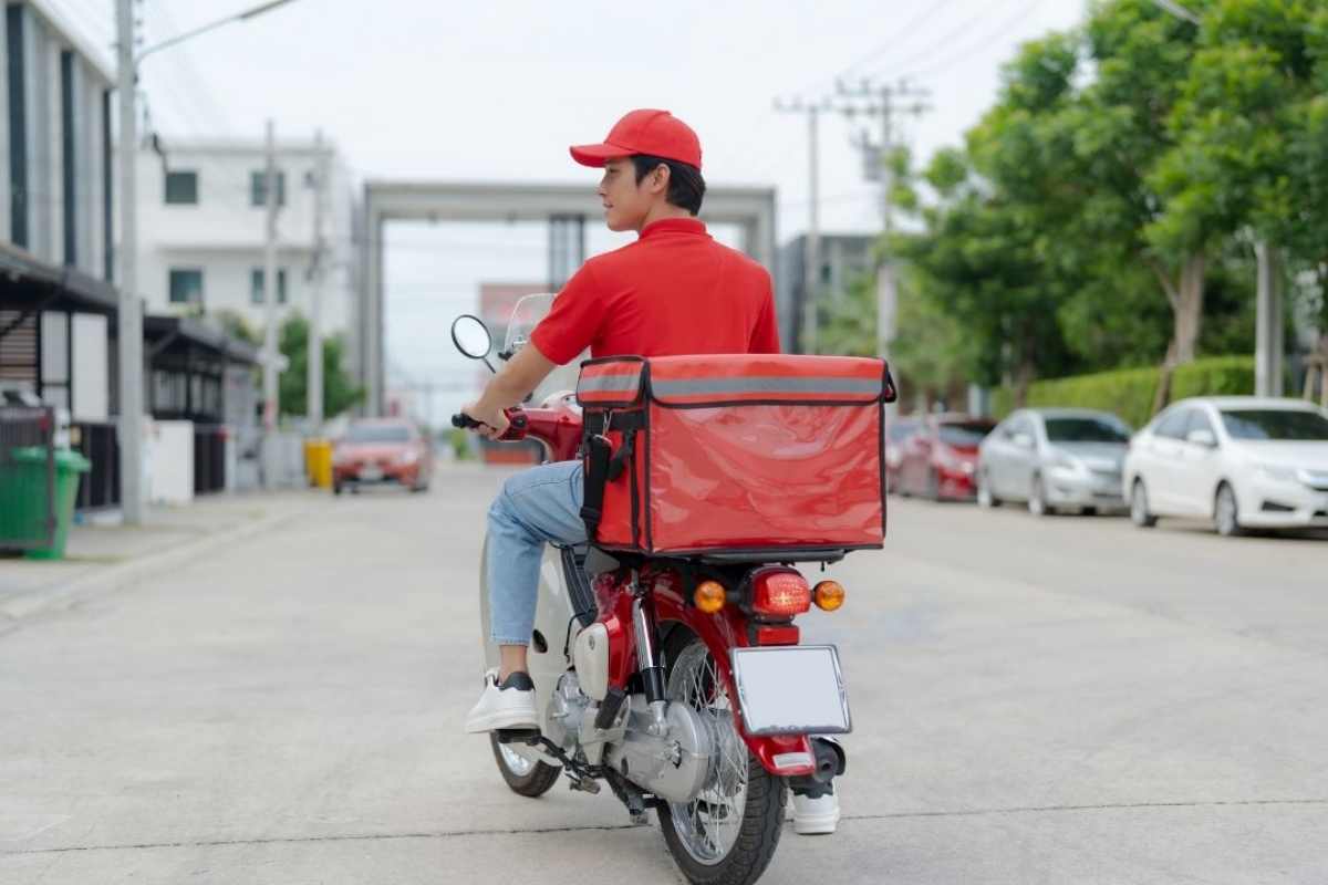 Il lavoro dei rider sta cambiando: cosa ci aspetta davvero in futuro