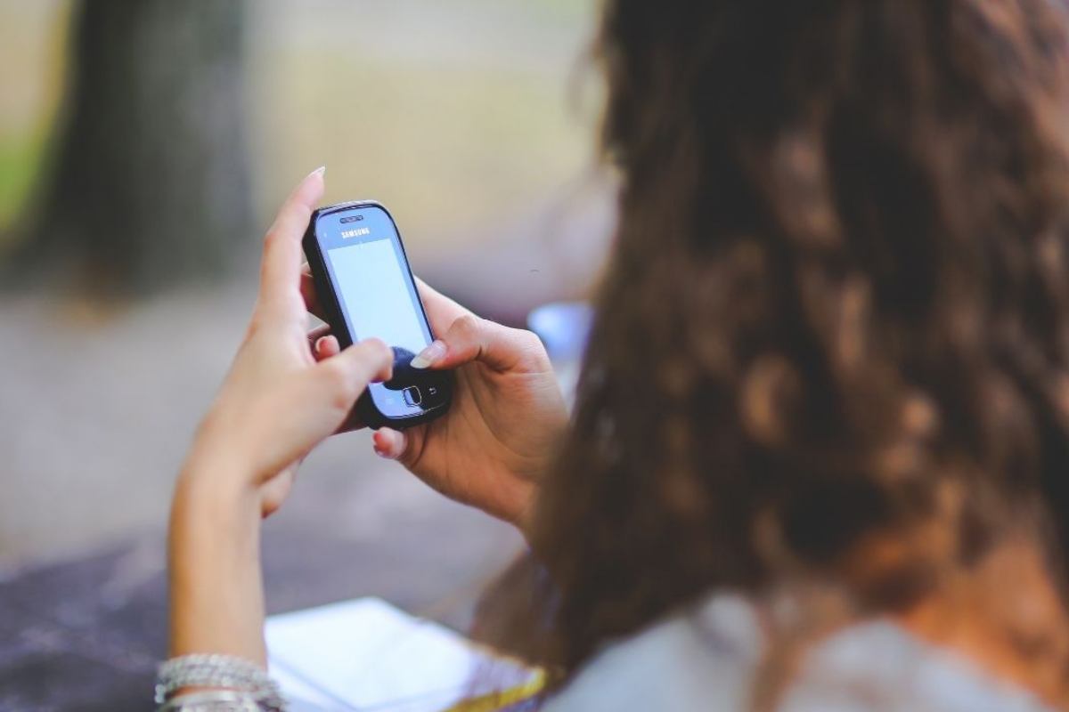 Tariffe telefoniche, arriva un'altra batosta per gli italiani: cosa succede